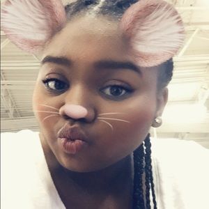 Meet your Posher, Lyla